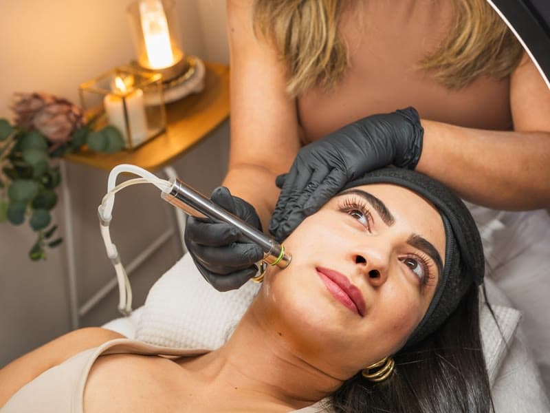 Complemento: Hidrodermoabrasión HydroLUX